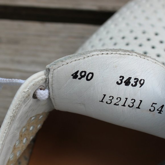 Vintage the Hartt Shoe White Perforated Leather Derby, Men's 9 D, Made in Canada - Picture 10 of 13